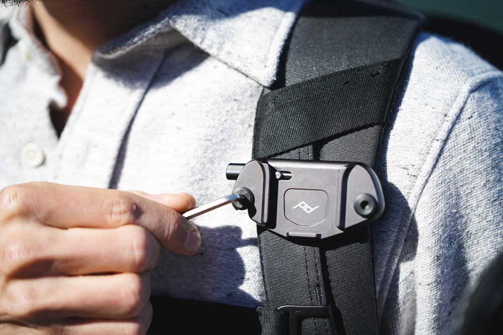 Black Camera Clip Y136