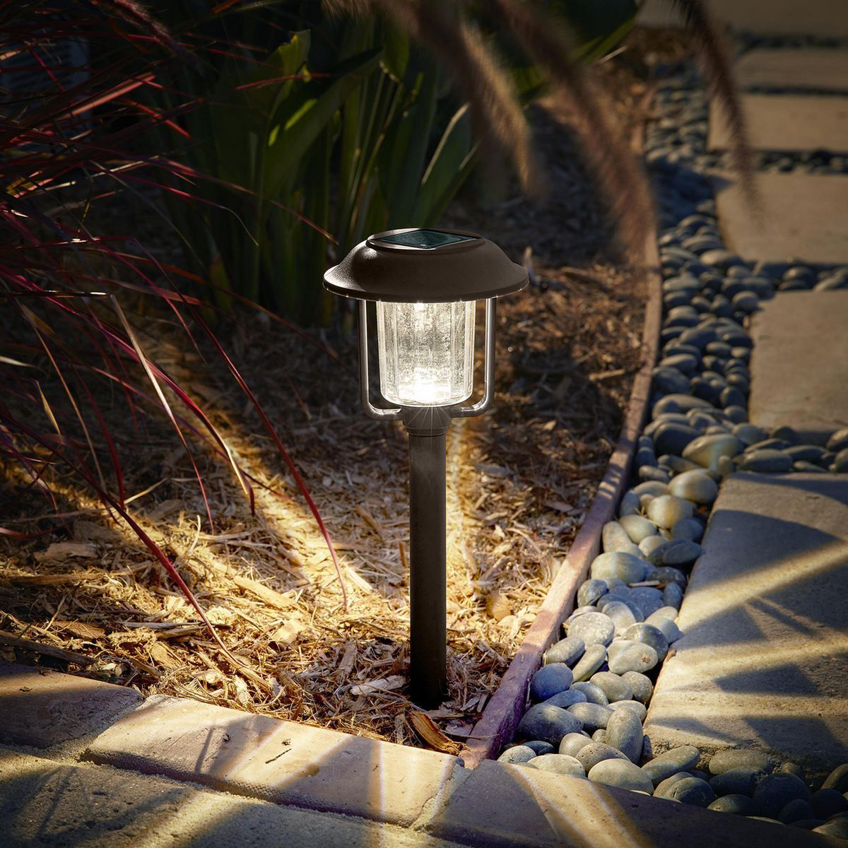10 Lumen 13 in. Solar LED Pathway Light P6794