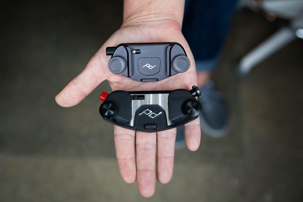 Black Camera Clip Y136