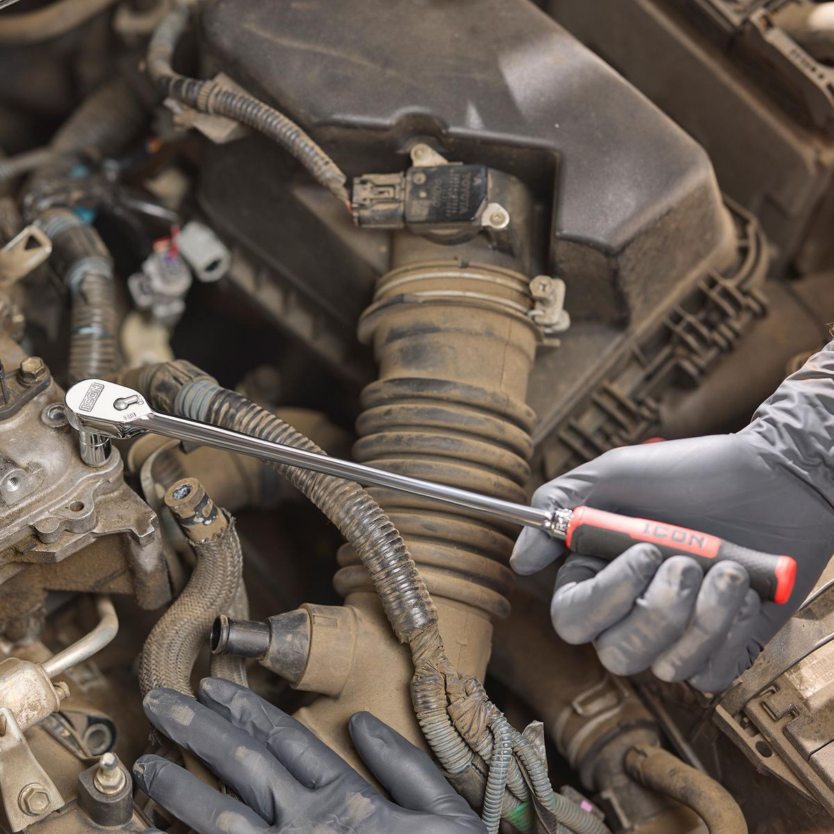 1/4 in. Drive 12-1/2 in. Extra-Long Ratchet with Comfort Grip I521235