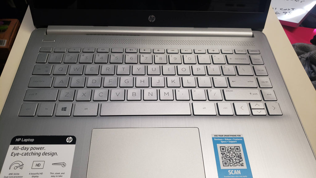 14 Laptop AMD 3020e 64GB eMMC 4GB Natural Silver M46610