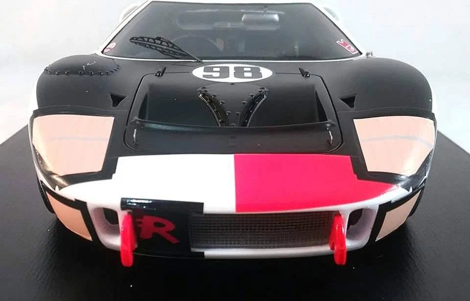 1/18 Model Car Y28244