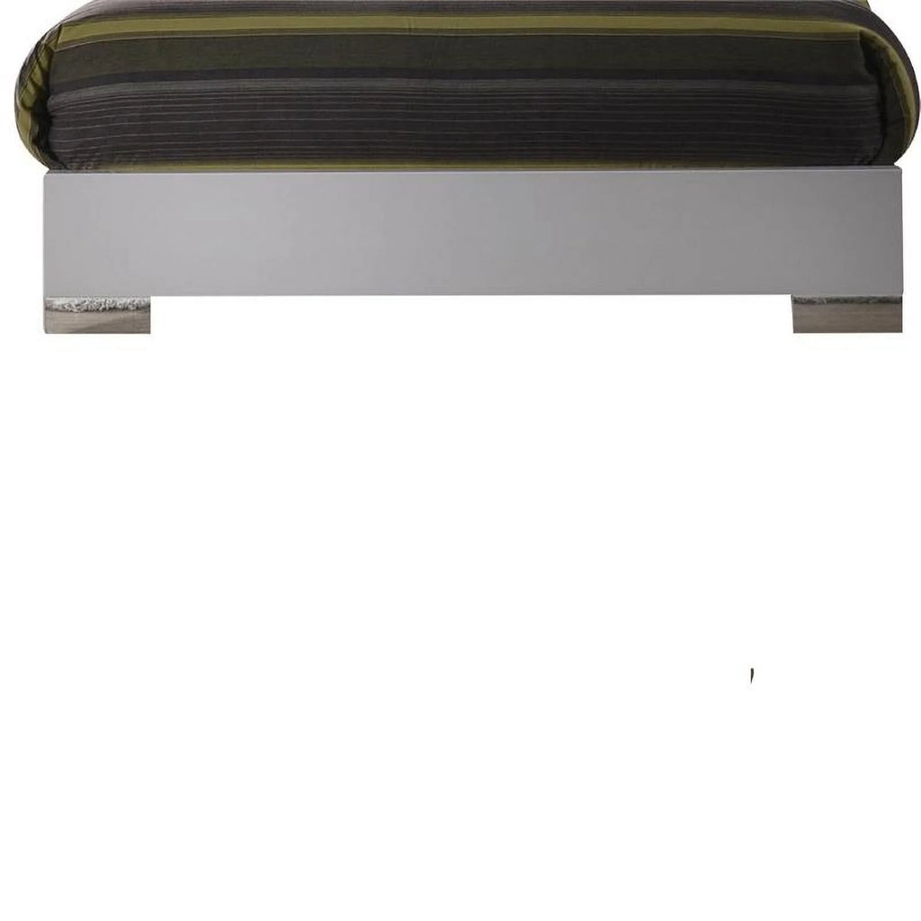 White Queen Size Wooden Bed with Crystal Accented Headboard E21977