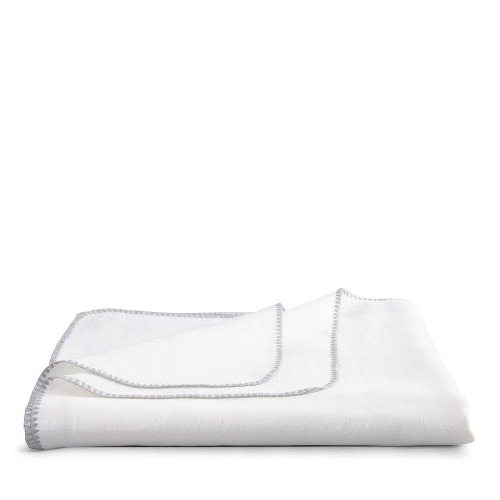 White Charcoal Oblong Table Cloth V8506