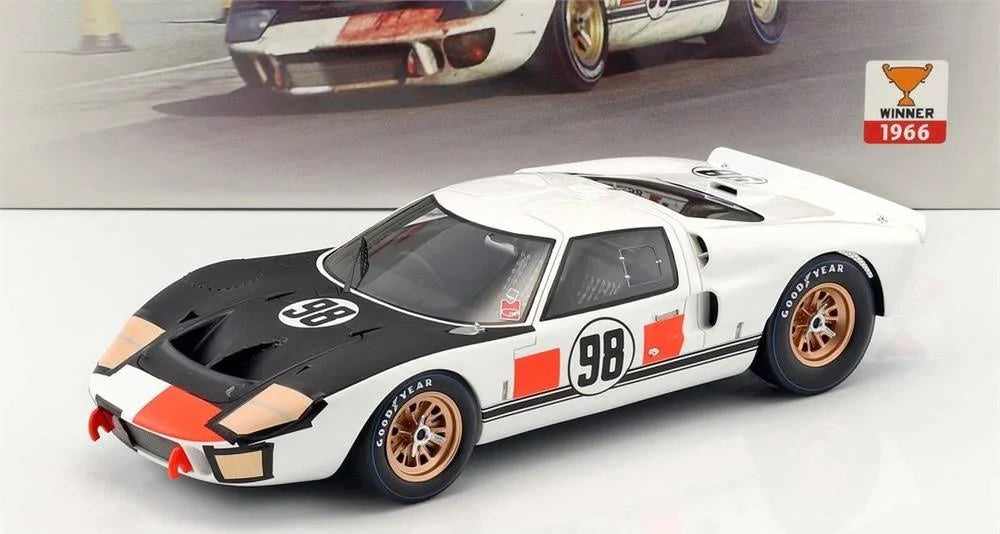 1/18 Model Car Y28244