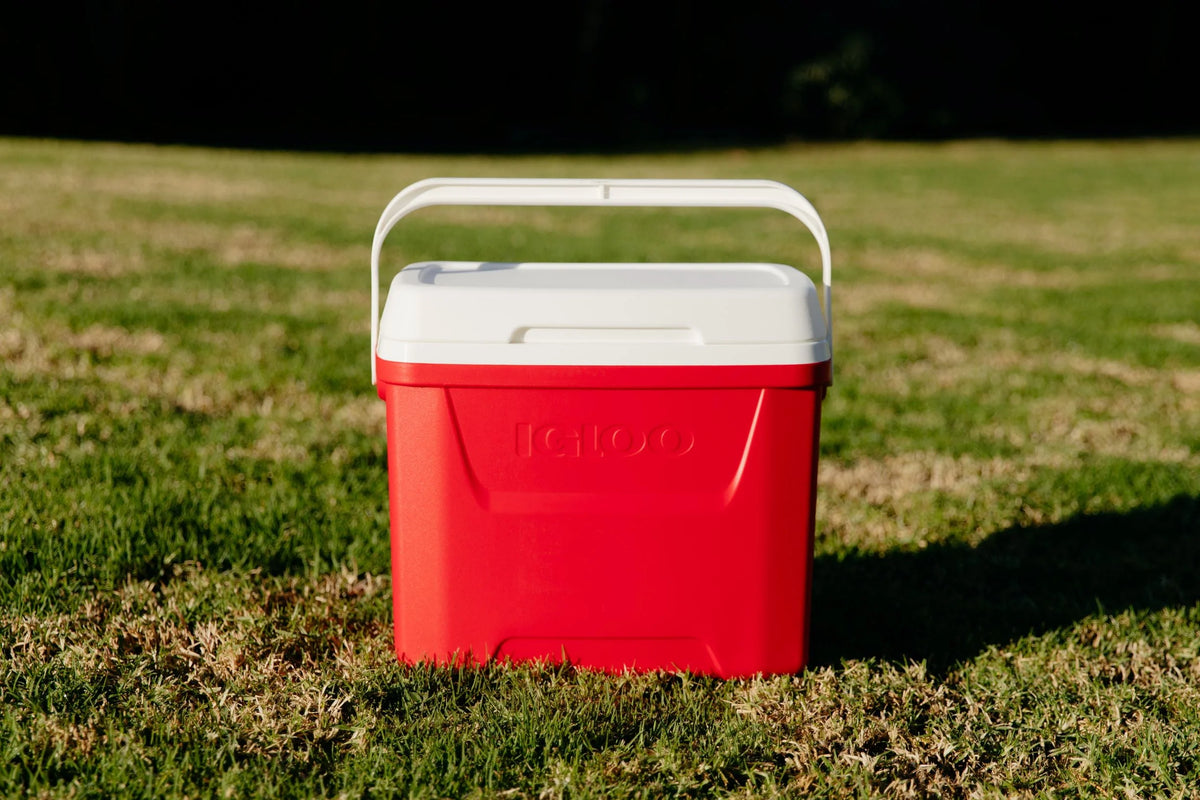 28 QT Red Ice Chest Cooler O4962
